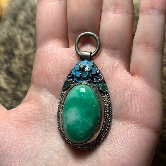 Jewelry - Chinese export silver enamel jade pendant